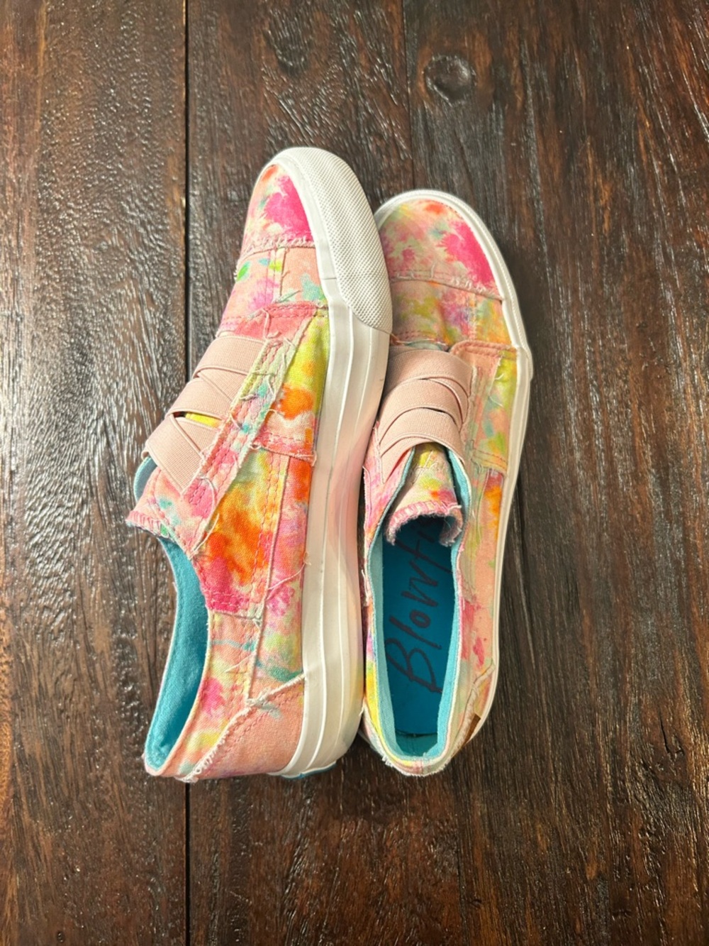 Blowfish Malibu Marley Women's Rainwater Tie-Dye Canvas Slip-on Sneakers - 7.5 - Picture 2 of 8